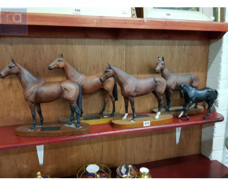 5 BESWICK MODEL HORSES 