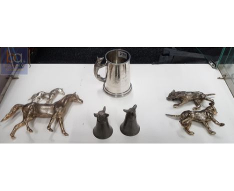 QUANTITY OF WHITE METAL HUNTING THEMED ITEMS 