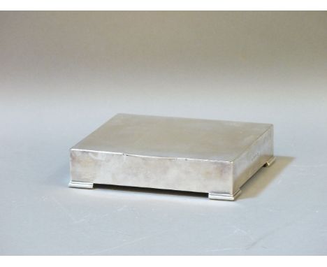 A silver Art Deco jewellery box, with engine turned decoration, and plush lined interior, 16.5cm wide