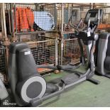 LIfe Fitness 95x Elliptical cross trainer
