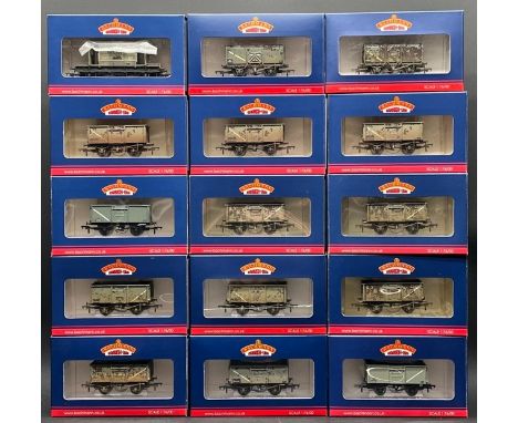 Bachmann OO gauge rake of 14 16 Ton Steel Mineral Wagons with 20 Ton Brake Van each in BR Grey, all except two are factory We
