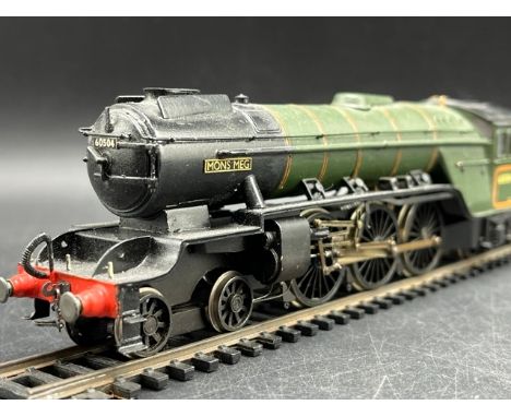 Kit-built OO gauge Class A1 4-6-2 #60504 'Mons Meg' locomotive Green livery late crest, Tested Runner (700g)Metal constructio