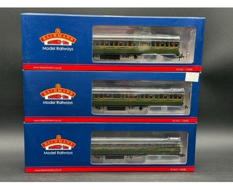 A rake of three OO Bachmann Southern Olive Green Coaches each boxed and appearing unopened, Made in China (700g)Bachmann 39-6