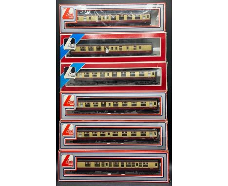 Six OO gauge Crimson & Cream boxed coaches 'Ready-to-Roll'(1400g)Lima L305311 Mk1 CK Corridor Composite M34628 in BR Crimson 