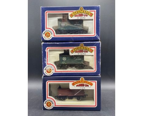 Three OO boxed Bachmann Rolling stock 'Ready-to-Roll'(250g)Bachmann Branchline 33-178 10 Ton salt wagon "I.C.I" (2)Bachmann B