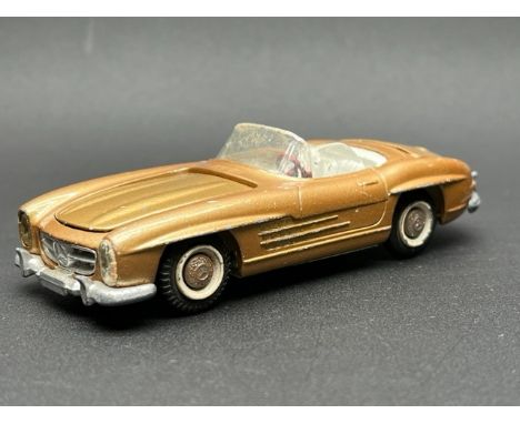 Tekno No.924 Mercedes Benz 300SL - vintage Made in Denmark(150g)Missing driver; a few nicks and scratchesNo box   - Condition