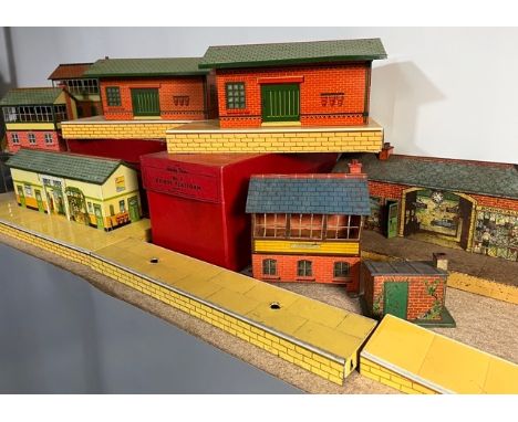 Hornby Meccano Gauge O Trackside Accessories(5000g)No.1 Goods Platform in box, slight crease to roof only fault (VG in G Box)