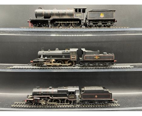 Three OO gauge Steam Locomotives, two Tested as Runners(1400g)Hornby/Tri-ang R150S Class B12 4-6-0 61572 in BR Black with lat