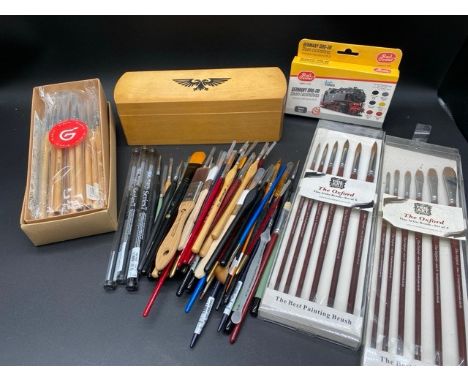 Brush Sets &amp; Over 65 Brushes for Modelling &amp; Watercolour. (2000g)   - Condition Report - Mostly New, some individual 