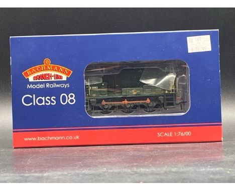 Bachmann Branchline 32-117 Class 08 Shunter D3963 in BR Green with Wasp Stripes (weathered)(600g)Boxed and appears to be undi