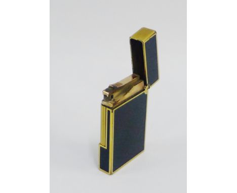 St DuPont gilt metal and lacque de chine lighter, No 9JDL57, 6cm high