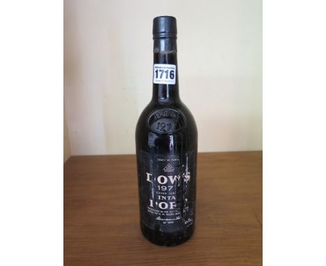One bottle of 1977 Dows Vintage Port