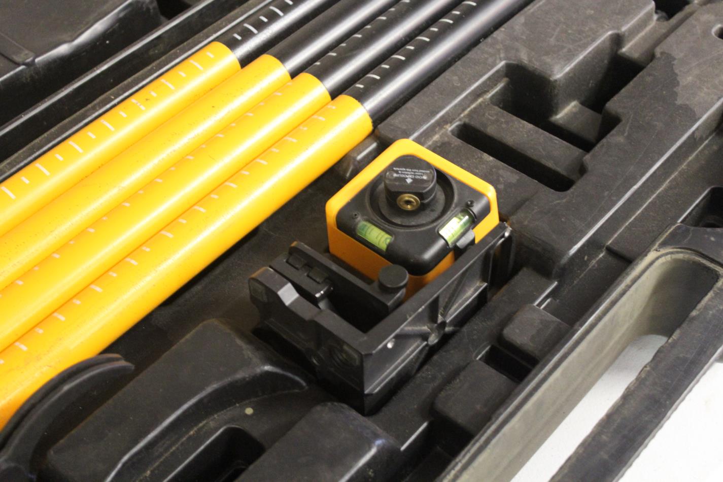 Momentum Laser Chalk Line XL52749 Kit