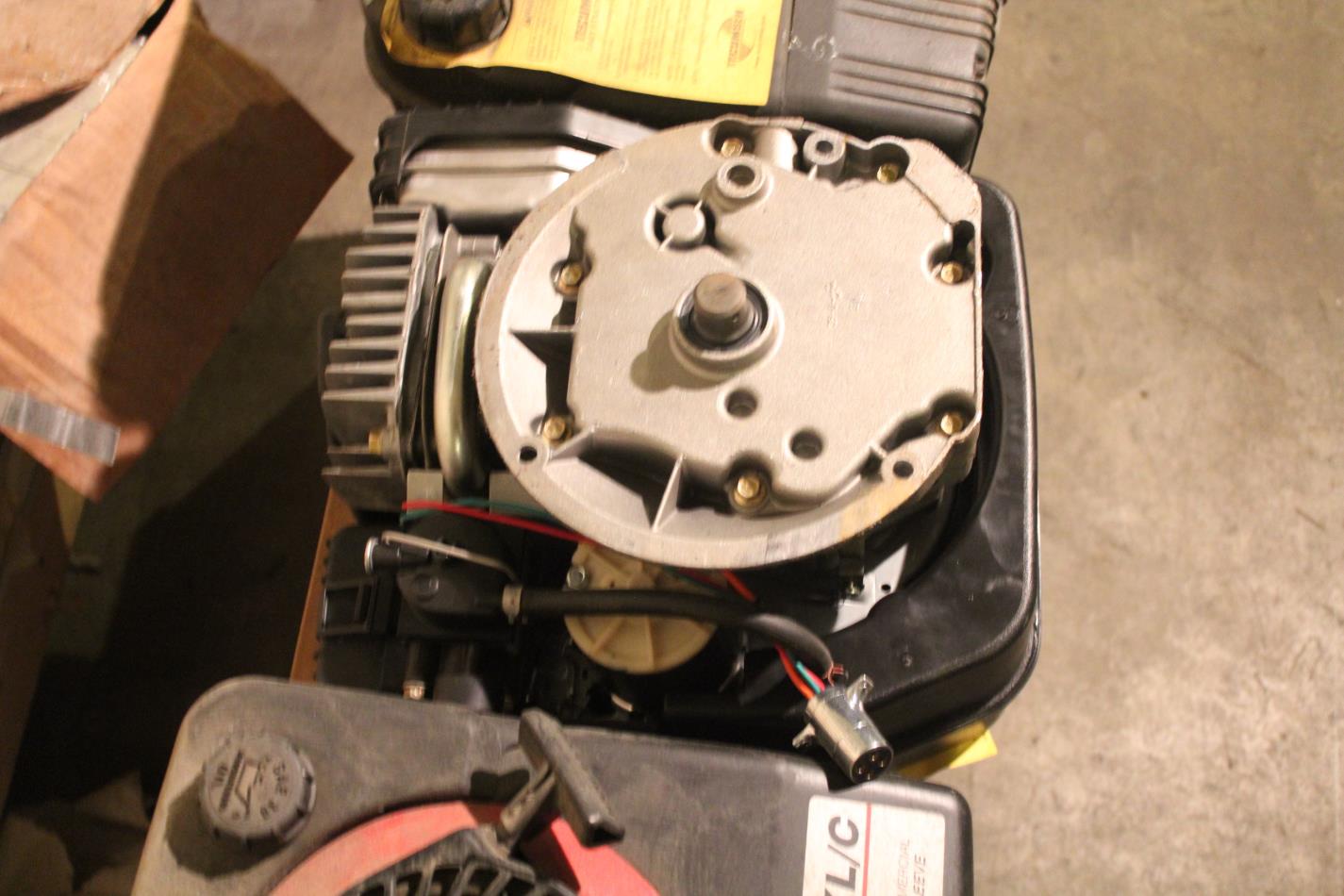 Tecumseh 6HP Vector XL/C Electric Start Gas Motors, Engine Model VLV