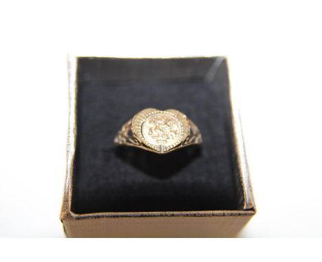 A 9ct gold heart shaped signet ring size O 