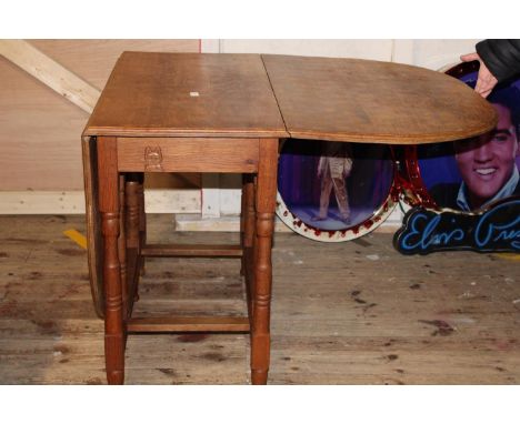 A Lyndon Hammell of Harmby (Cat &amp; Mouseman) oak drop leaf table. Lyndon was an apprentice to Robert 'Mouseman' Thompson 9