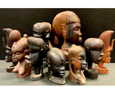 Tribal Art - African hardwood busts, various 