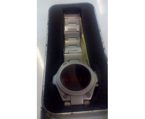 Digital watch 