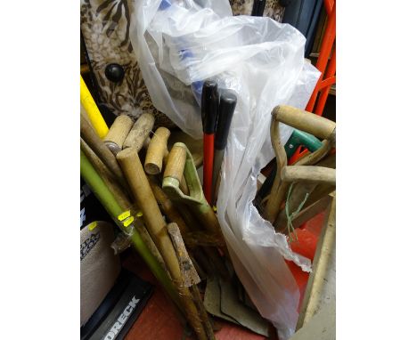 Parcel of various long handled garden tools, spades, forks, rakes etc