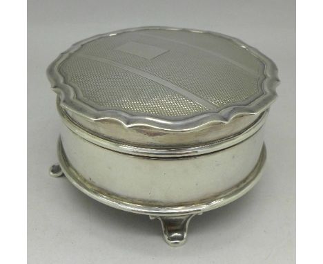 A silver trinket box, Birmingham 1969