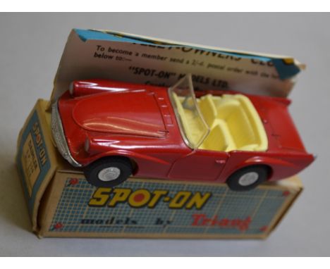 Triang Spot-On No. 215 Daimler S.P. 250 (VG, boxed G). Includes box leaflet.