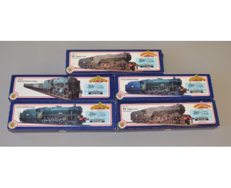 OO Gauge Bachmann 5 x Locomotives. Includes BR green V2 class "Durham Light Infantry"; BR green V2 class No. 60903; BR green 