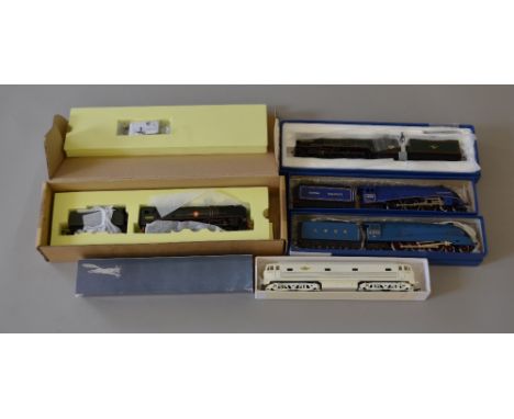 OO Gauge 5 x Locomotives. Includes 2 x Hornby class A4's "Golden Fleece" & "Walter K Wingham", Hornby BR green "Clan Line", S