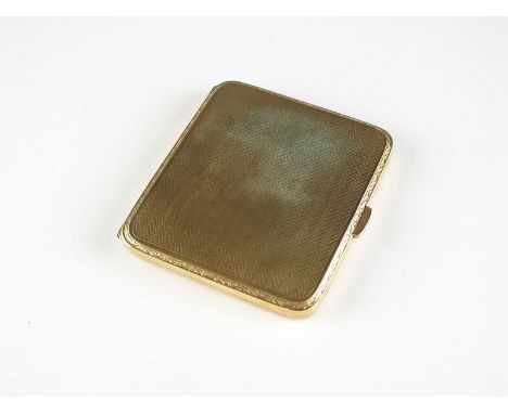 A 9ct gold cigarette case, of engine turned rectangular form with vacant cartouche, hallmarked J.H.W., Birmingham 1927, 83mm 