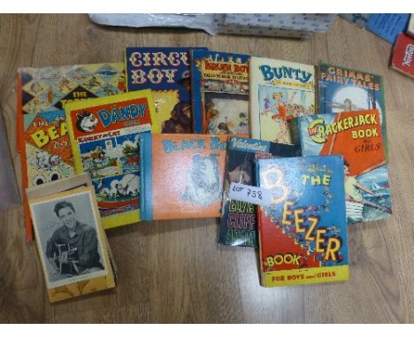 Collectables:  Childrens vintage annuals in box, incl Beano, Dandy, Beezer, all good cond.