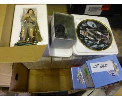 Die-cast:  ‘Lord of the Rings’ 2 banana boxes of collectables inc many collectors plates by Danbury Mint and various models.