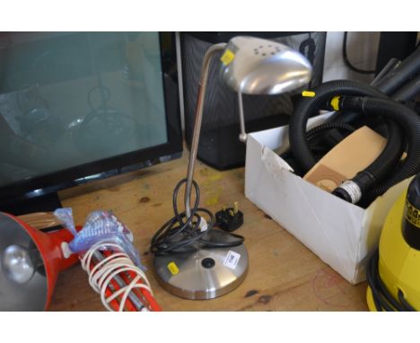 An adjustable desk lamp 