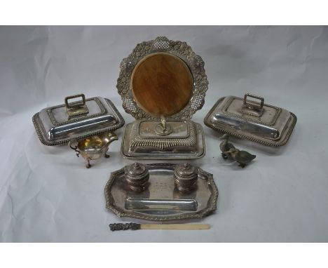 A silver inkstand with two covered inkwells, London import 1913, 34.4oz, 32 cm wide to/w three electroplated entree dishes, a