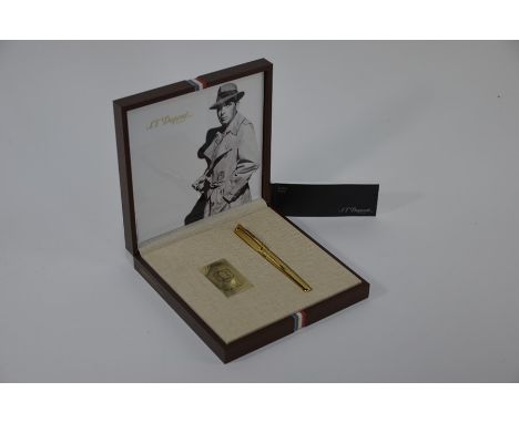 S J Dupont 'Humphrey Bogart' - An engine turned fountain pen with 14k nib, in fitted box