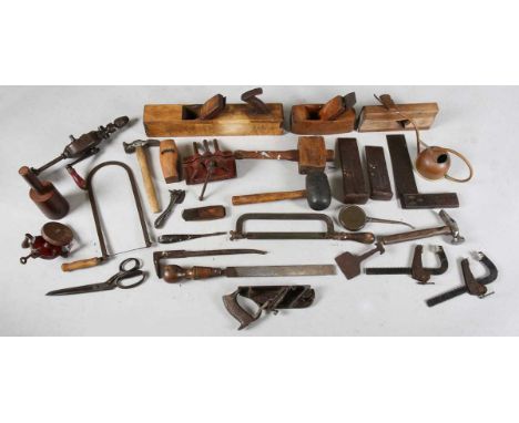 A selection of mainly woodworking tools, including a Stanley No. 78 plane and a Rededa No. 30 vice.