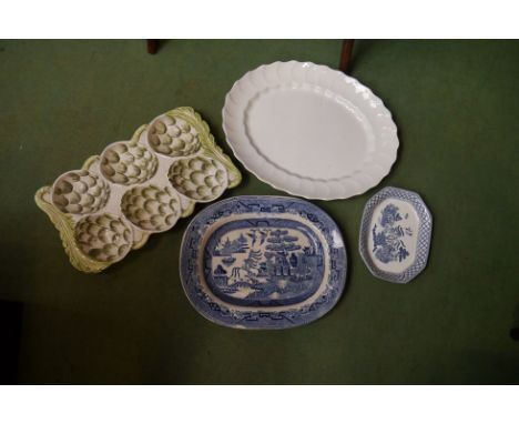 A blue and white willow pattern meat plate, a ceramic oyster dish, ceramic meat plate and another (4)