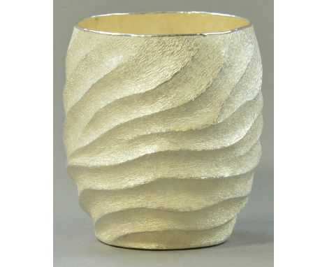 HIROSHI SUZUKI (born 1961); 'Aqua-Poesey Dom', a hallmarked 999 grade fine silver beaker (V4-d), hammer raised and chased, Lo