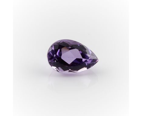 One 3.9 carat pear cut amethyst.Length: 12.25 mm x width: 8.12 mm x depth: 6.91 mm. Gross weight: 3.9 ct.br/&gt;Condition:Lig