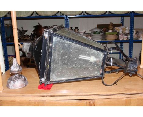 External drive way lantern