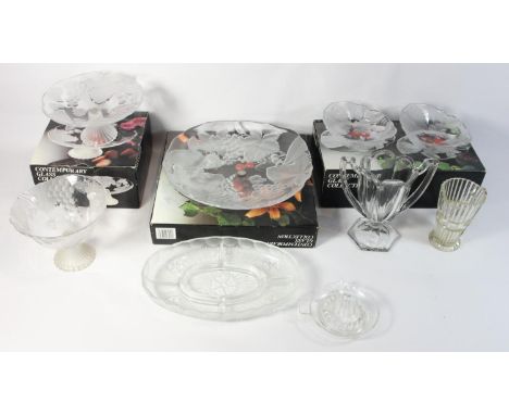 A collection of glassware and ceramics, to include a commemorative tea service, part dinnerware, fruit bowls, drinking glasse