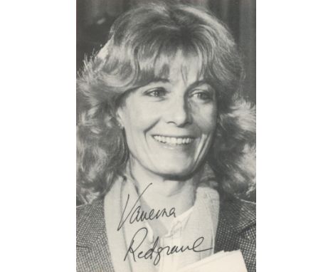 Vanessa Redgrave signed 7x5 vintage black and white photo. Dame Vanessa Redgrave DBE (born 30 January 1937) is an English act