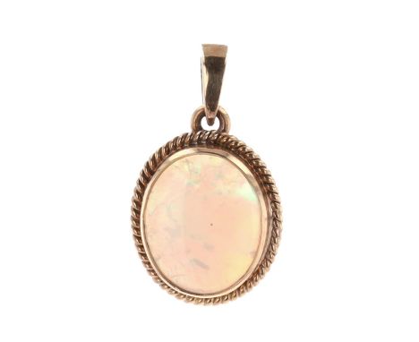 Opal Gold Pendant, tested 9ct. Measures 2cm by 1.2cm. Weighs approximately 1.5g