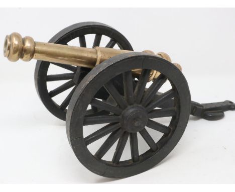 Napoleonic Wars: a substantial bronze table cannon raised on a cast iron carriage, overall L: 40 cm. UK P&amp;P Group 3 (£30+