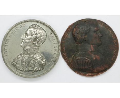 1853 commemorative table medal for Arthur Duke of Wellington, with a further pressed copper commemorative for Napoleon. UK P&