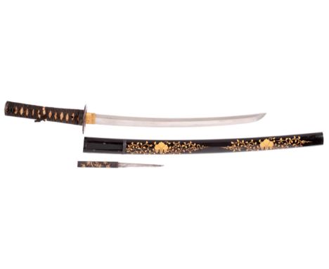 An O-suriage Wakizashi in Koshirae Sugata:  Shinogi-Zukuri Iori-mune with torii-zoriNagasa:. 40.1cmMotohaba: 2.4cm Sakihaba: 