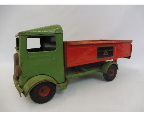 A Lines Bros Tri-ang tinplate large scale model of a lorry, possibly an AEC.