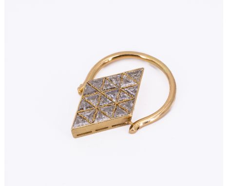 DIAMANT-RING. Herkunft: Wohl Schweiz. Material: 750/- Gelbgold, Punze. Gesamtgewicht: ca. 7,0 g. EU-RM: 55. Diamanten: 18 dre