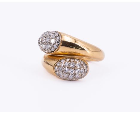 DIAMANT-RING. Herkunft: Deutschland. Datierung: Um 2000. Material: 750/- Gelbgold, Punze. Gesamtgewicht: ca. 10,0 g. EU-RM: 5