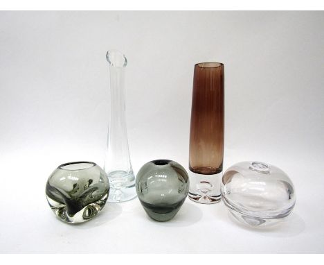 A collection of Scandinavian glass including a Holmegaard Per Lutken posy vase etc. Tallest 26.5cm  (5)