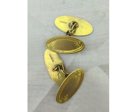 A pair of 9ct gold cufflinks