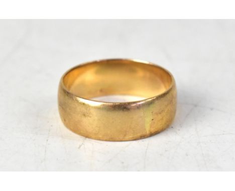 A 9ct gold wide band ring, size Y, approx 7.4g.